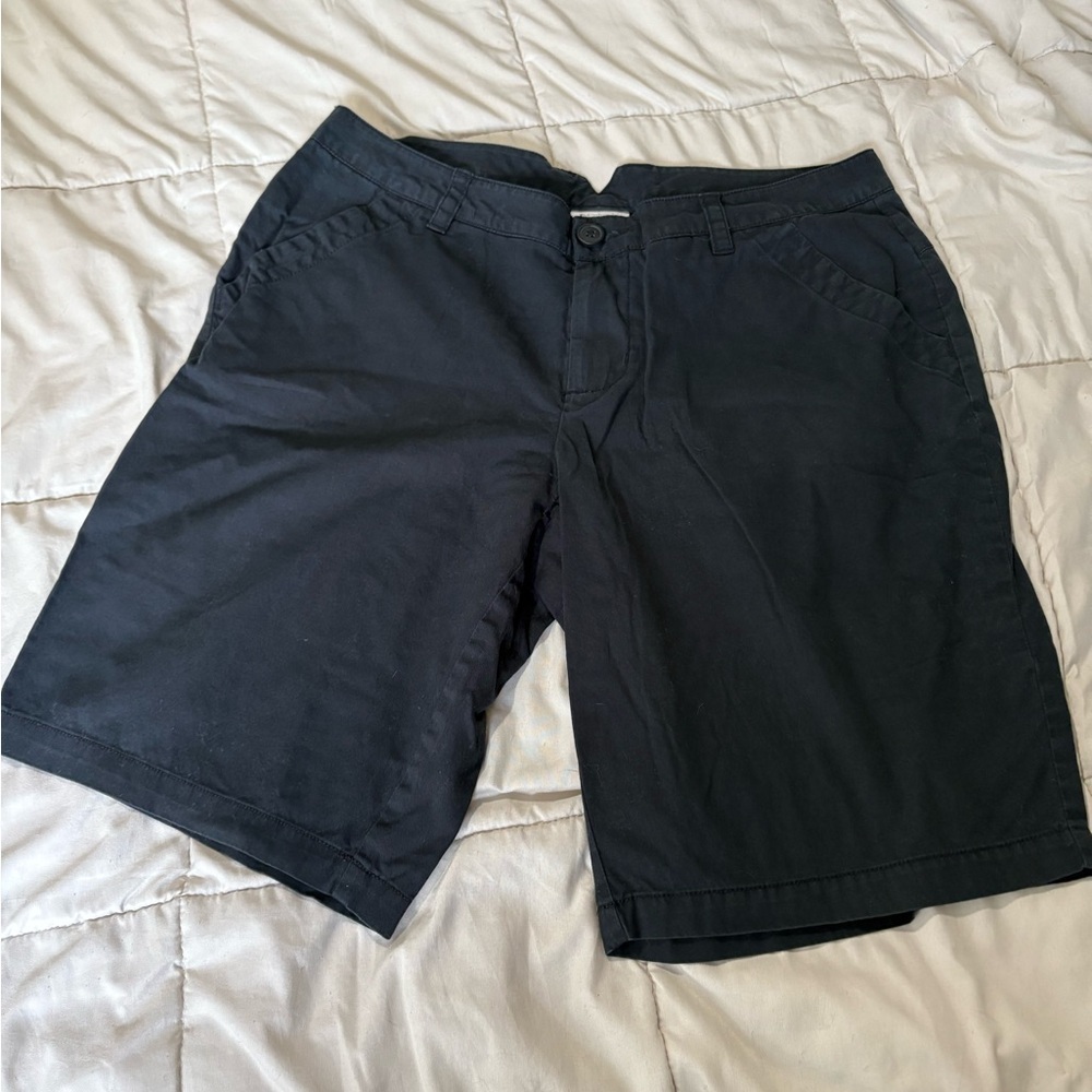 Columbia women’s cotton shorts size 10 10” long black